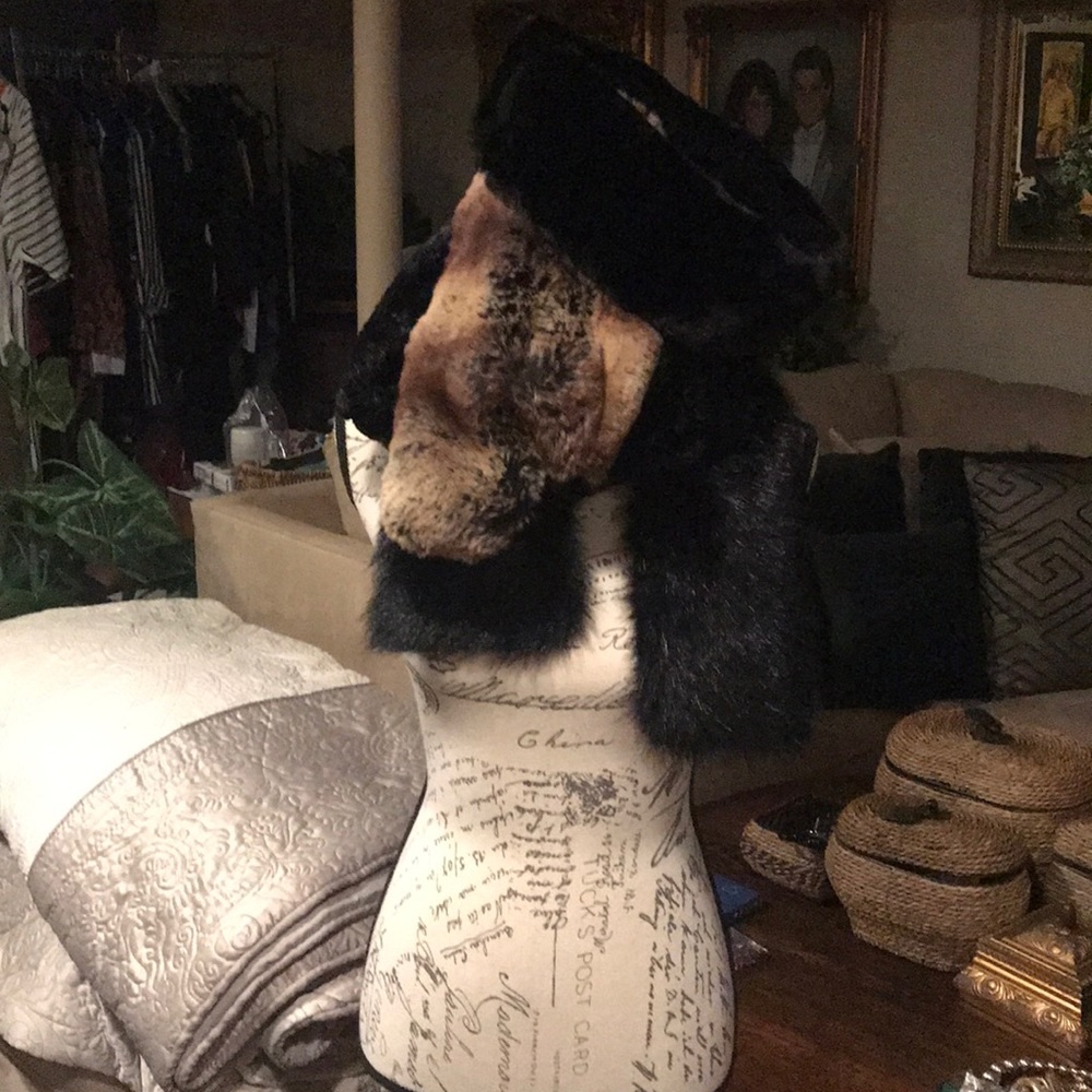 4 faux fur collars for your sweater or coat